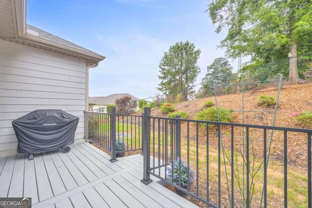 817 Hidden Hollow Circle, Commerce, GA 30529
