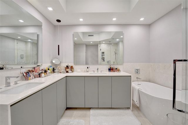 19900 E Country Club Dr TS16, Aventura, FL 33180