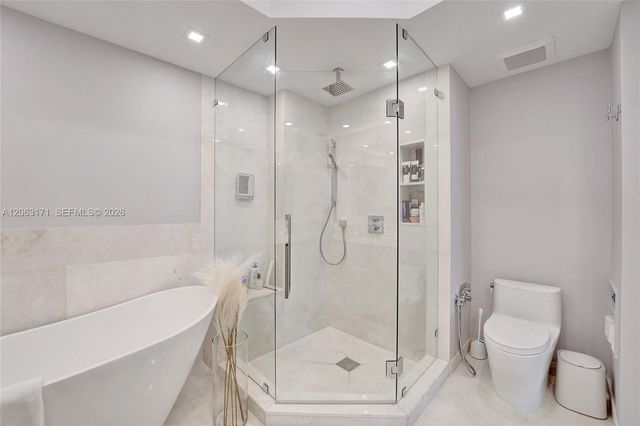 19900 E Country Club Dr TS16, Aventura, FL 33180