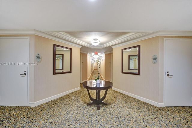19900 E Country Club Dr TS16, Aventura, FL 33180