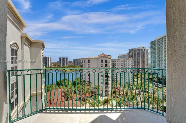 19900 E Country Club Dr TS16, Aventura, FL 33180