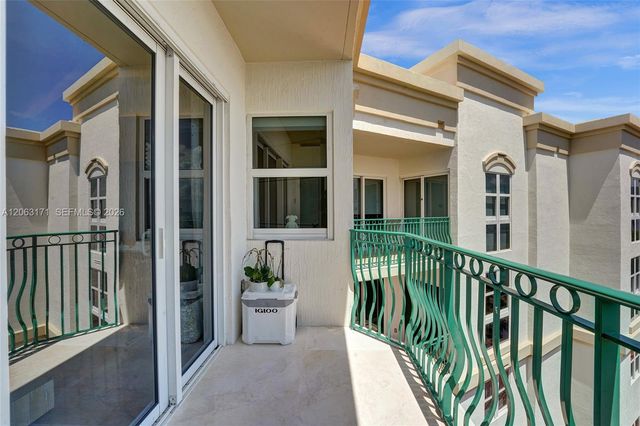 19900 E Country Club Dr TS16, Aventura, FL 33180