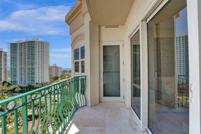 19900 E Country Club Dr TS16, Aventura, FL 33180