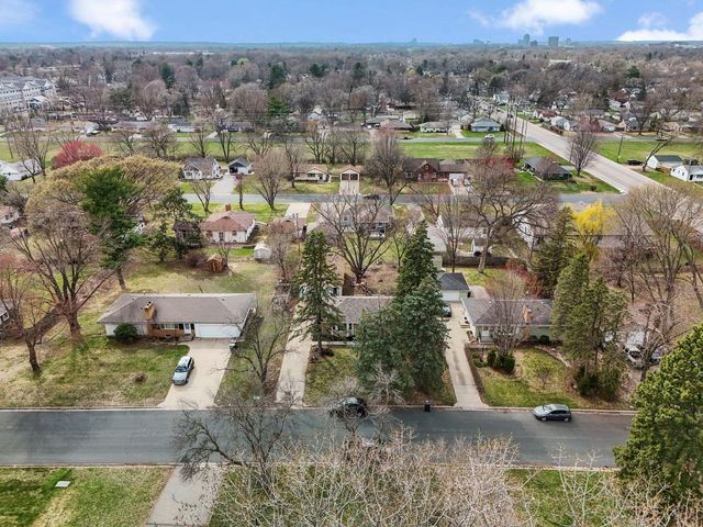 8618 Chicago Avenue S, Bloomington, MN 55420