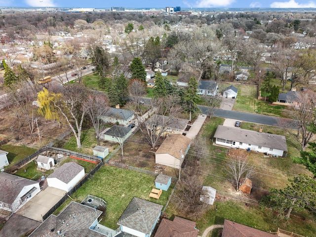 8618 Chicago Avenue S, Bloomington, MN 55420