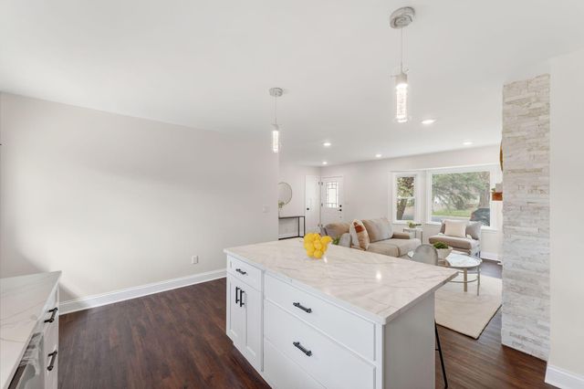 8618 Chicago Avenue S, Bloomington, MN 55420