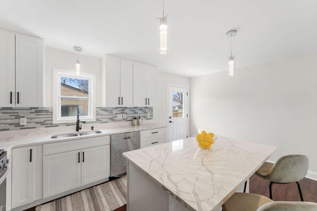 8618 Chicago Avenue S, Bloomington, MN 55420