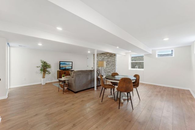 8618 Chicago Avenue S, Bloomington, MN 55420