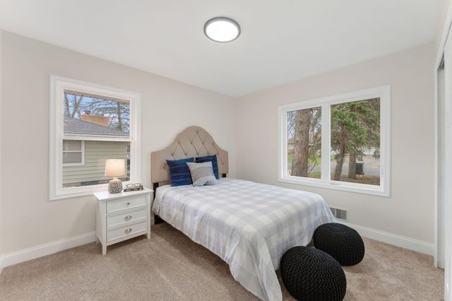 8618 Chicago Avenue S, Bloomington, MN 55420