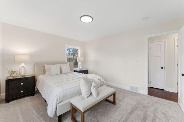 8618 Chicago Avenue S, Bloomington, MN 55420