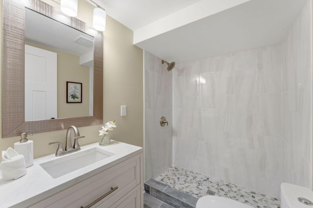 8618 Chicago Avenue S, Bloomington, MN 55420