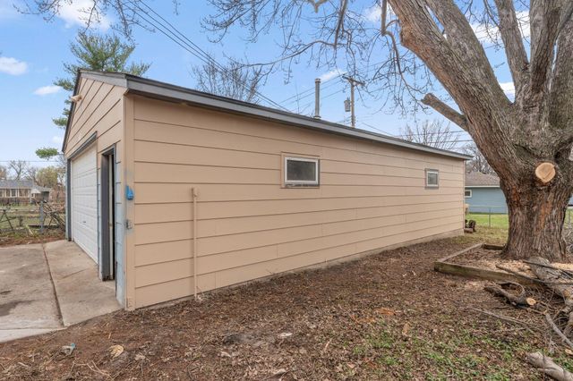 8618 Chicago Avenue S, Bloomington, MN 55420