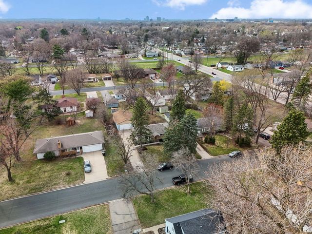 8618 Chicago Avenue S, Bloomington, MN 55420