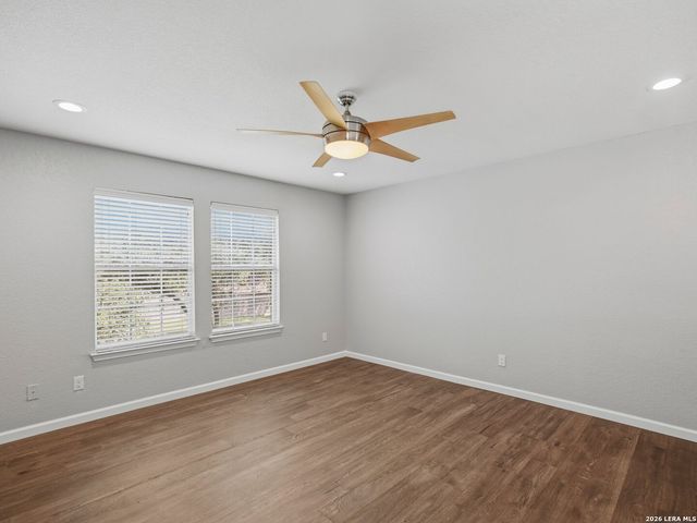 6605 Wood Bench, Live Oak, TX 78233