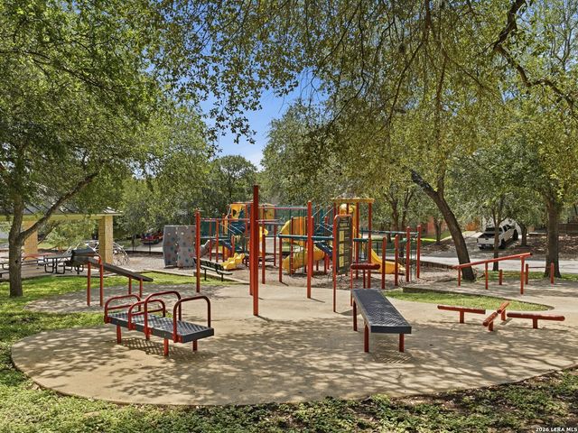 6605 Wood Bench, Live Oak, TX 78233