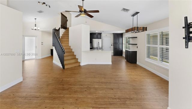 9203 Arborwood Circle, Davie, FL 33328