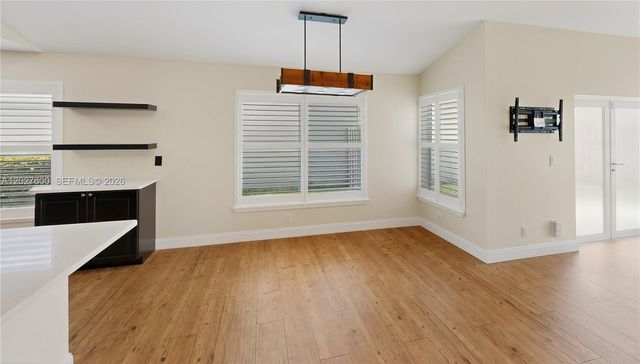9203 Arborwood Circle, Davie, FL 33328