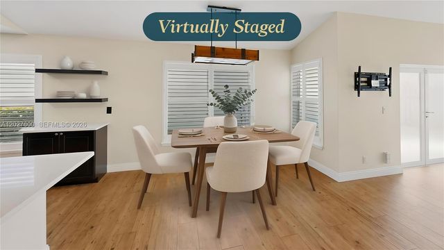 9203 Arborwood Circle, Davie, FL 33328