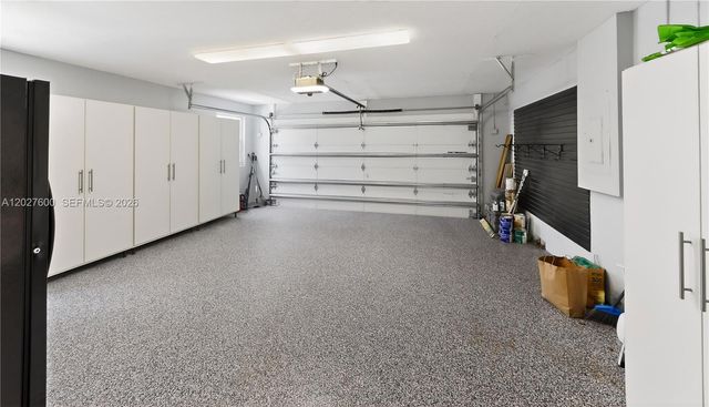 9203 Arborwood Circle, Davie, FL 33328