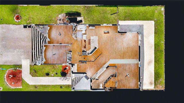 9203 Arborwood Circle, Davie, FL 33328