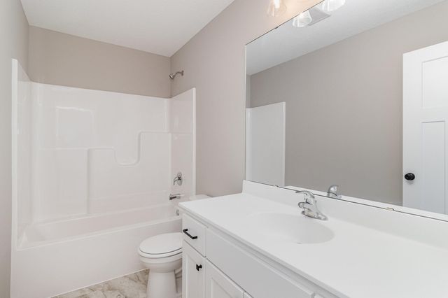 718 Margaret Lane NE, Isanti, MN 55040