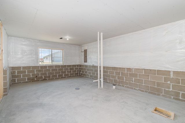 718 Margaret Lane NE, Isanti, MN 55040