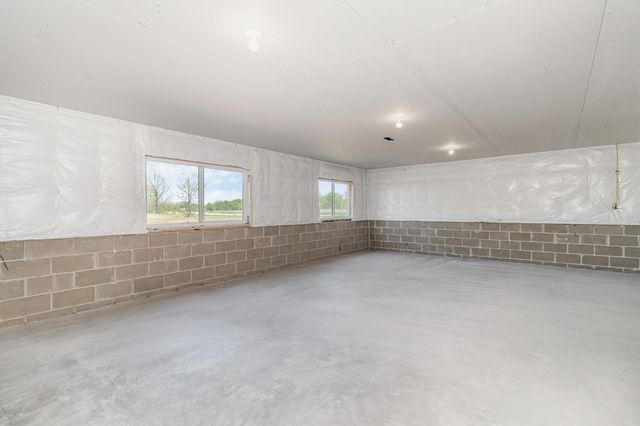 718 Margaret Lane NE, Isanti, MN 55040