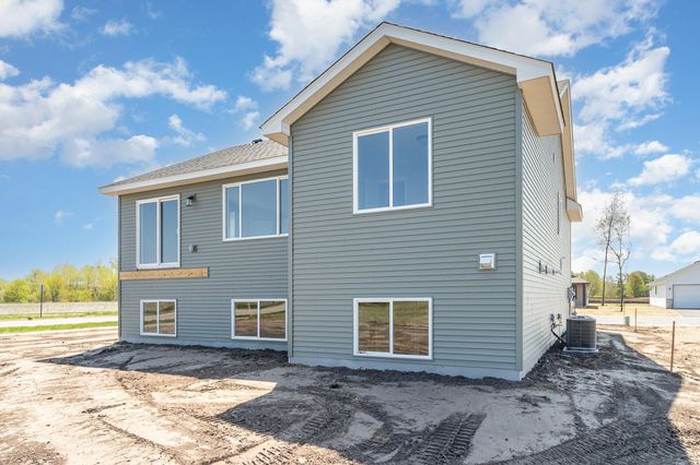 718 Margaret Lane NE, Isanti, MN 55040