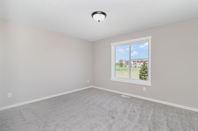 718 Margaret Lane NE, Isanti, MN 55040