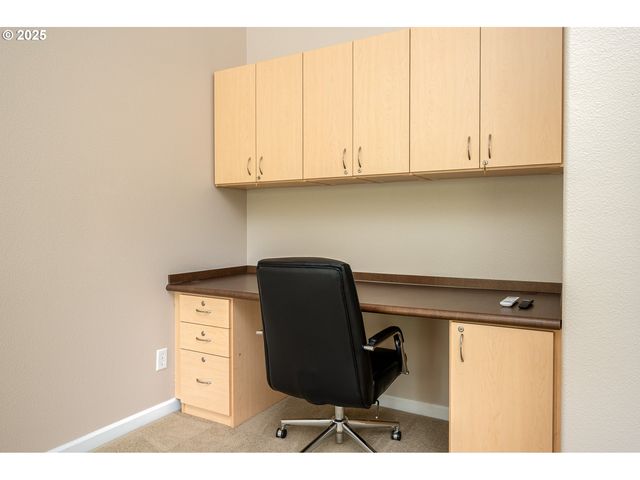 10636 Sw 43RD Ave, Portland, OR 97219