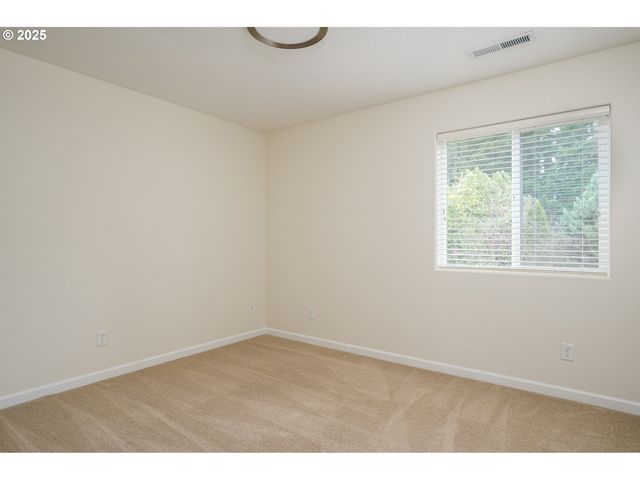 10636 Sw 43RD Ave, Portland, OR 97219