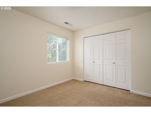 10636 Sw 43RD Ave, Portland, OR 97219