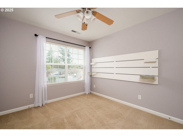 10636 Sw 43RD Ave, Portland, OR 97219