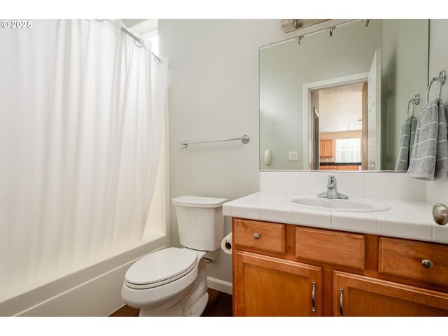 10636 Sw 43RD Ave, Portland, OR 97219