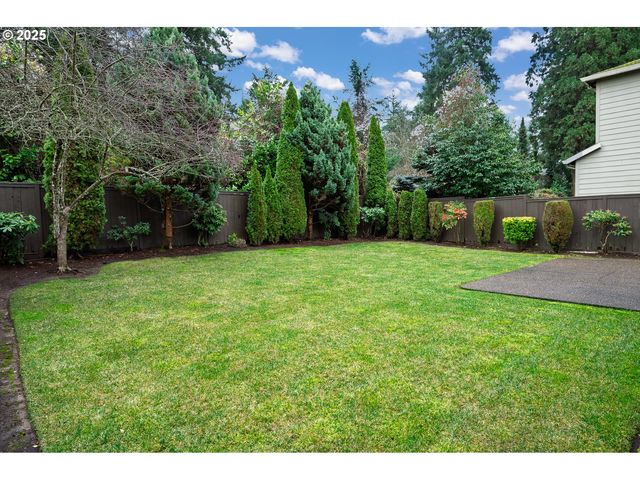 10636 Sw 43RD Ave, Portland, OR 97219