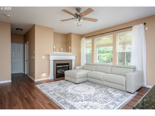 10636 Sw 43RD Ave, Portland, OR 97219