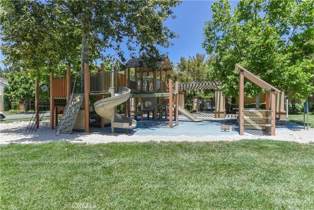 166 Coralwood, Irvine, CA 92618