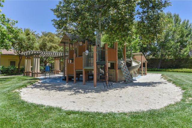 166 Coralwood, Irvine, CA 92618