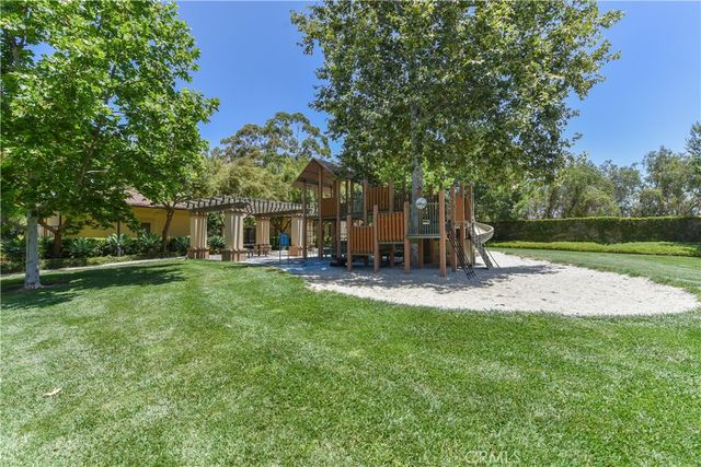 166 Coralwood, Irvine, CA 92618