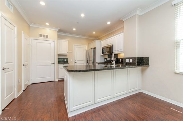 166 Coralwood, Irvine, CA 92618