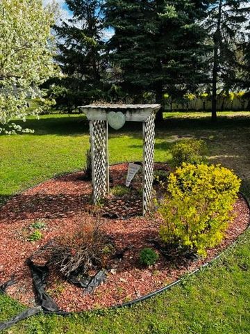 5256 Capitol Street NE, Fridley, MN 55421