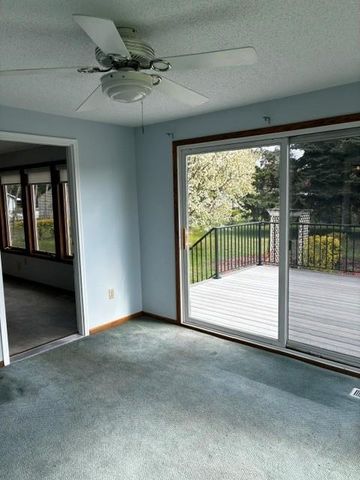 5256 Capitol Street NE, Fridley, MN 55421