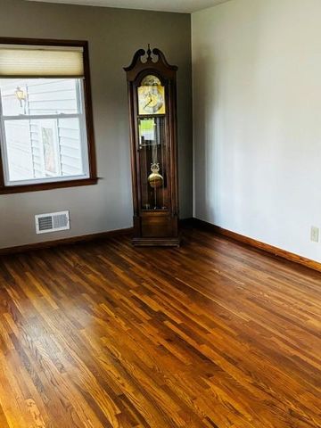 5256 Capitol Street NE, Fridley, MN 55421
