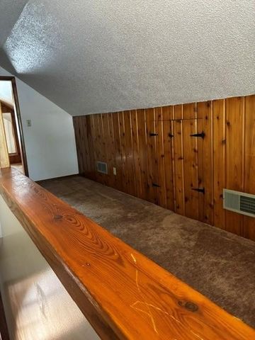 5256 Capitol Street NE, Fridley, MN 55421