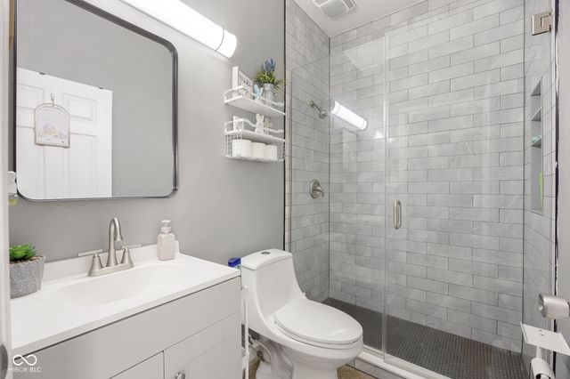 2038 N College Avenue, Indianapolis, IN 46202