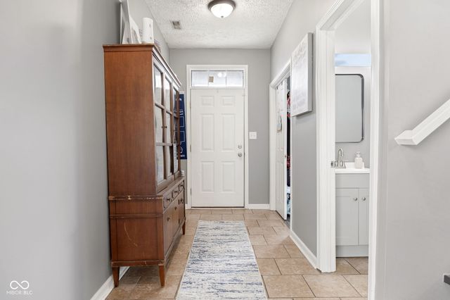 2038 N College Avenue, Indianapolis, IN 46202