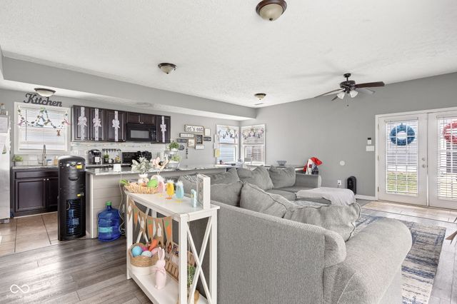 2038 N College Avenue, Indianapolis, IN 46202