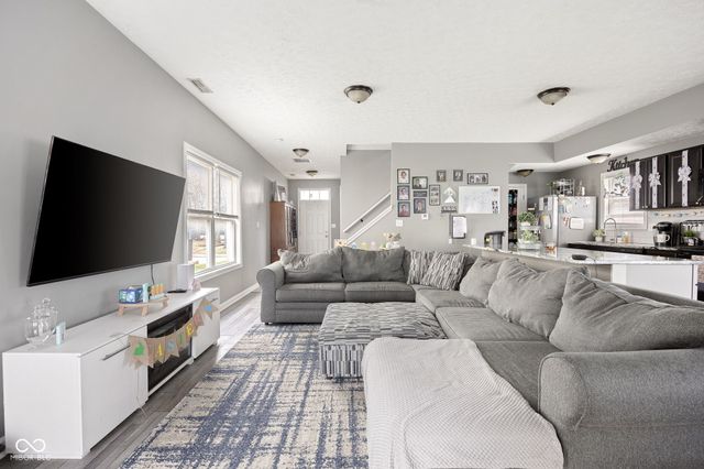 2038 N College Avenue, Indianapolis, IN 46202