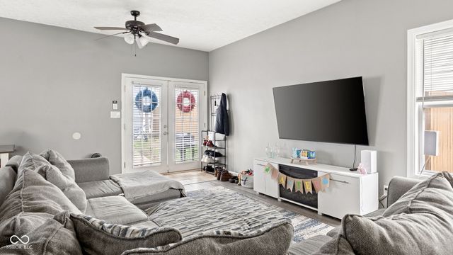 2038 N College Avenue, Indianapolis, IN 46202