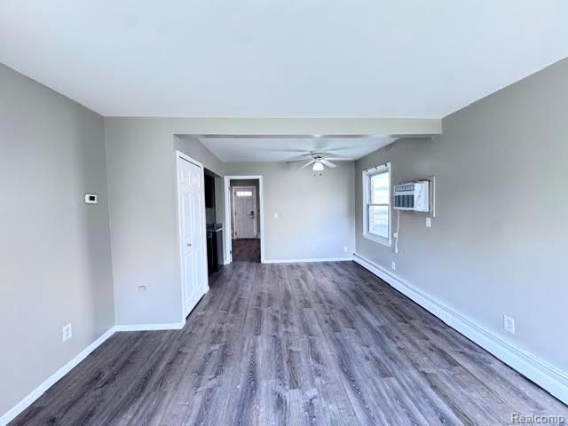 4815 Briarwood Avenue, Royal Oak, MI 48073